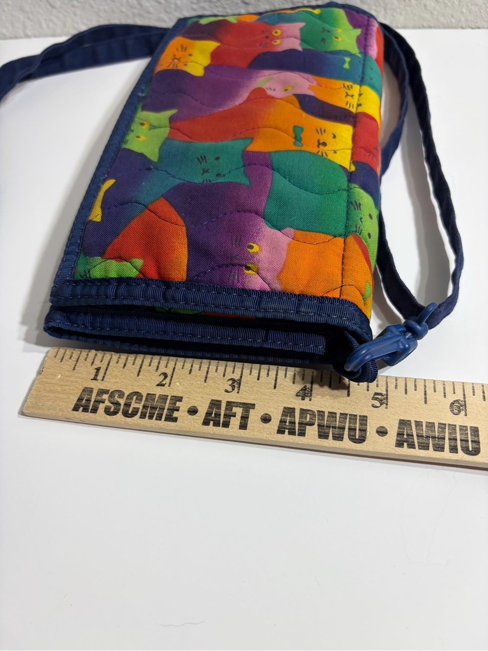 Vintage Multicolor Cat Print Crossbody - Wallet Organizer - Picture 10 of 10
